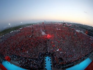 Avrupa Yenikapı'daki dev mitingi böyle gördü