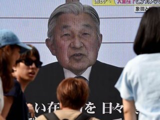Japon İmparatoru tahtı bırakıyor