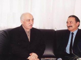 Ecevit Gülen'e nasıl yol gösterdi?