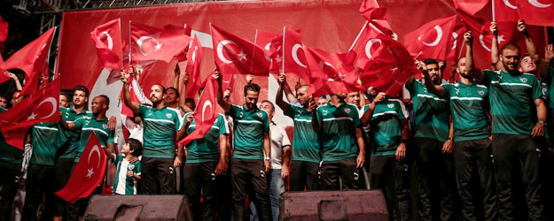 Bursaspor 'demokrasi nöbeti'ne katıldı