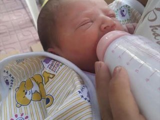 Ankara'da yeni doğmuş bebeği sokağa attılar