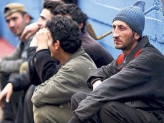 Çalışma izni olmayanlar artık Türkiye'de çalışamayacak