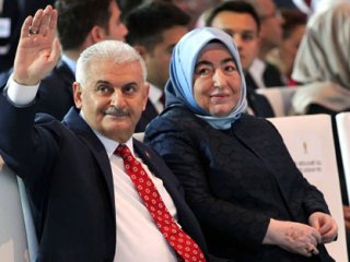 Başbakan'ın eşinden flaş karar!