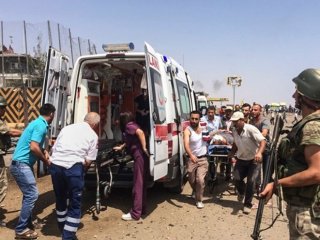 Diyarbakır'daki patlamada istasyon çalışanı şehit oldu