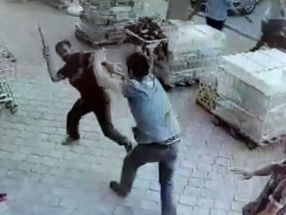 Aksaray’da apartmanın suyu kavgasında 5 kişi feci şekilde yaralandı