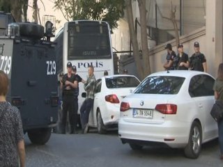 Kapatılan Özgür Gündem gazetesinde polis araması