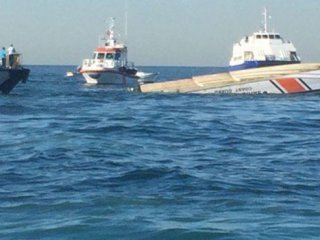 Sahil Güvenlik botu Sarayburnu'nda alabora oldu