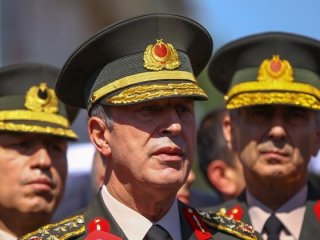 Hulusi Akar'dan kritik mesaj