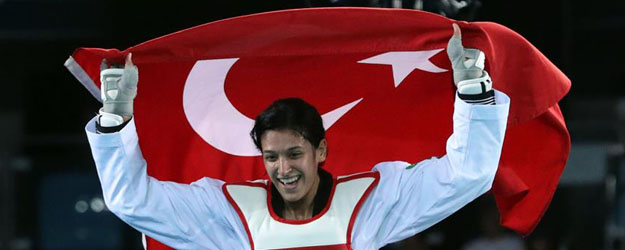 Milli tekvandocu Nur Tatar Rio'da bronz madalya aldı