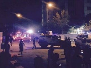 Van’ı kan gölüne çeviren haini FETÖ’cü savcı bırakmış!