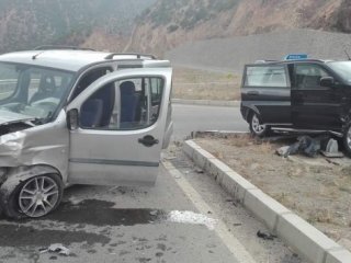 Gümüşhane’de trafik kazası: 8 yaralı