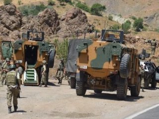 Yüksokova’da polis aracına roketatarlı saldırı