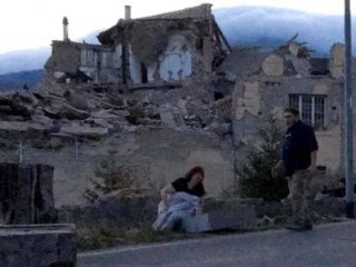 İtalya'da 6.2 büyüklüğünde deprem oldu
