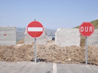 Tunceli-Erzincan yolu çift taraflı ulaşıma kapatıldı