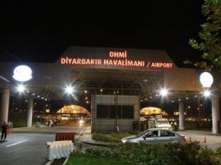 Diyarbakır Havalimanı'na saldırı