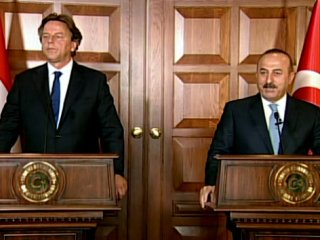 Bakan Çavuşoğlu'ndan çok sert Hollanda çıkışı