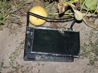 3 bilgisayar Akıncı Üssü yanındaki tarlada kırılmış halde bulundu