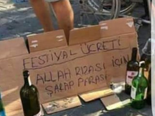 Gencecik kızlar Çanakkale’de böyle para dilendiler