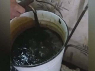 Rusya'da musluktan petrol aktı