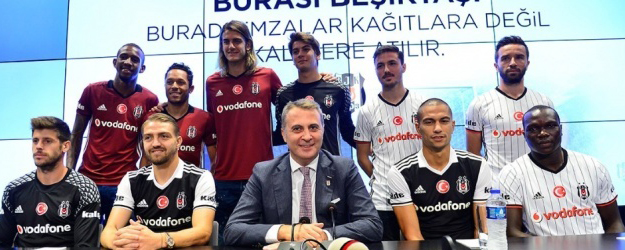 Beşiktaş'ta yeni transferler basına tanıtıldı!
