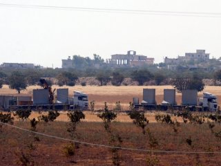 Suriye sınırına yeniden duvar örülmeye başlandı