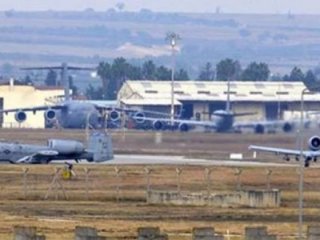 Alman vekil İncirlik'in kapısından kovuldu