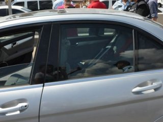 Lüks otomobilden ceset çıktı