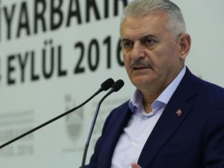 Başbakan: 14 bin öğretmene görev verilmeyecek