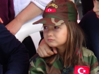 Şehit kızının son bakışı yürekleri dağladı