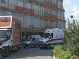 Lüks rezidansta kurşun yağdırdı