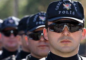 Polise güneş gözlüğü yasağı