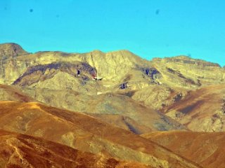 Hakkari'’e 13 ay sonra ilk yolcu uçağı indi