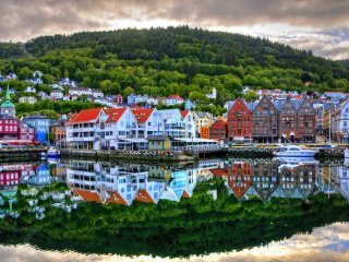 İnanmayanlar inananları geçti