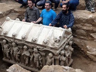 İznik'te lahit bulundu