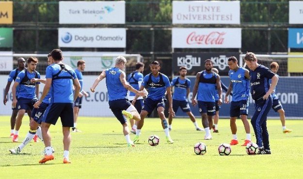 Fenerbahçe’de Bursaspor mesaisi sürüyor
