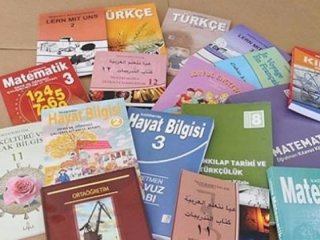Okul kitaplarında FETÖ izleri