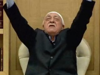 İsmail Demiriz'in evinden Fethullah Gülen'in Gömleği çıktı