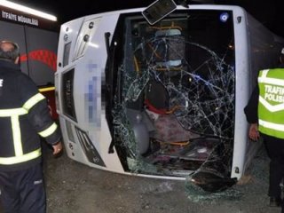 Kırıkkale'de feci kaza! 23 yolcudan 15 kişi...