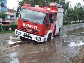 Sağanak yağış bu hale getirdi!