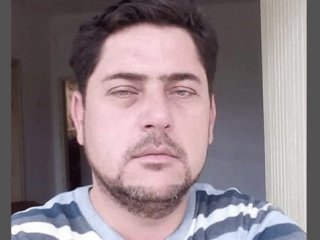 Araba parası vermeyen babasını baltayla öldürdü!