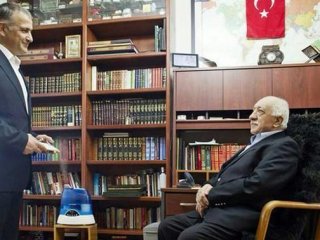 Teröristbaşı Dumanlı'yı malikaneden kovaladı