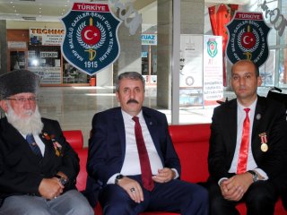 "PKK'nın atadığı komiserler yönetiyor"