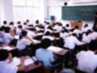 Ateistten din öğretmeni olur mu?