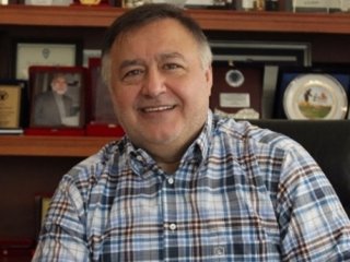 Ünlü baklavacı Nejat Güllü her yerde aranıyor!