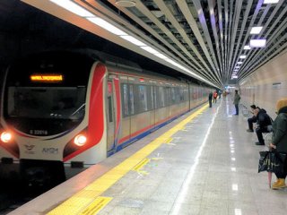 Marmaray'da teknik arıza meydana geldi!
