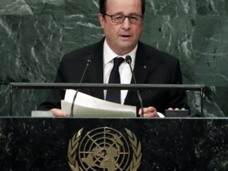 Hollande: 'Suriye trajedisi, tarihe rezalet olarak geçecek'