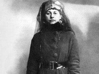 FETÖ'den stratejik bürokrata Mata Hari yöntemi