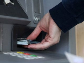6 günde parasını çekmeyen hasta işçi yandı