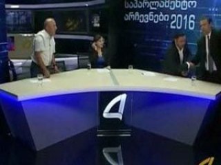 Vekiller televizyonda yumruk yumruğa girdiler