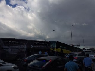 Metrobüs yolunda feci kaza!